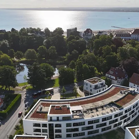 Godewindpark Deluxe-apartment 2-12 Mit Eigener E-ladesaeule In Der Tiefgarage Und Xl-strandkorb Am Apartament Lubeka